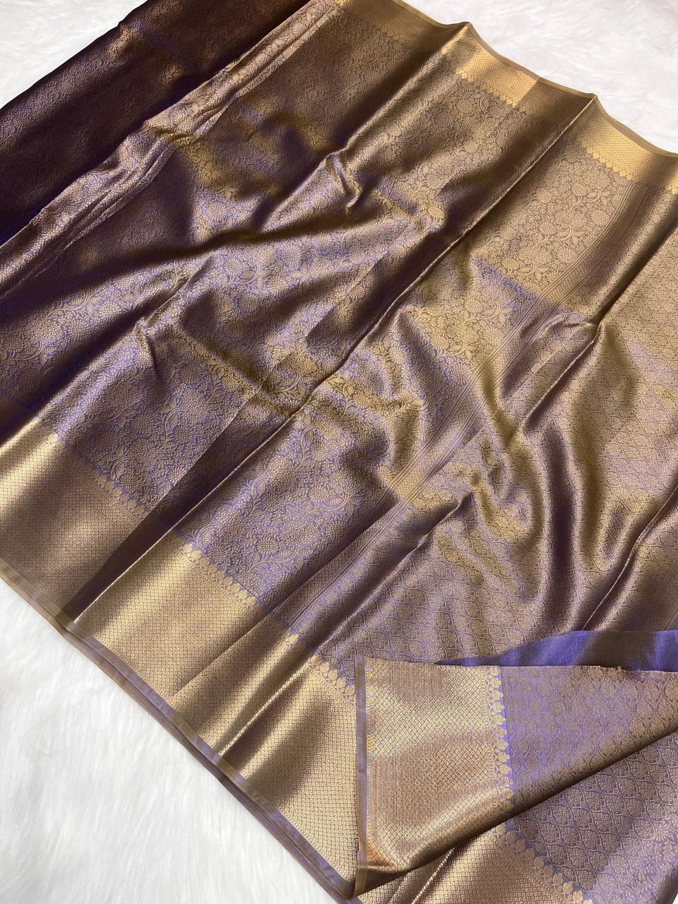 Banarasi Semi Kataan Saree – Antique Gold & Royal Purple Dual-Tone Weave with Intricate Floral Zari Pattern