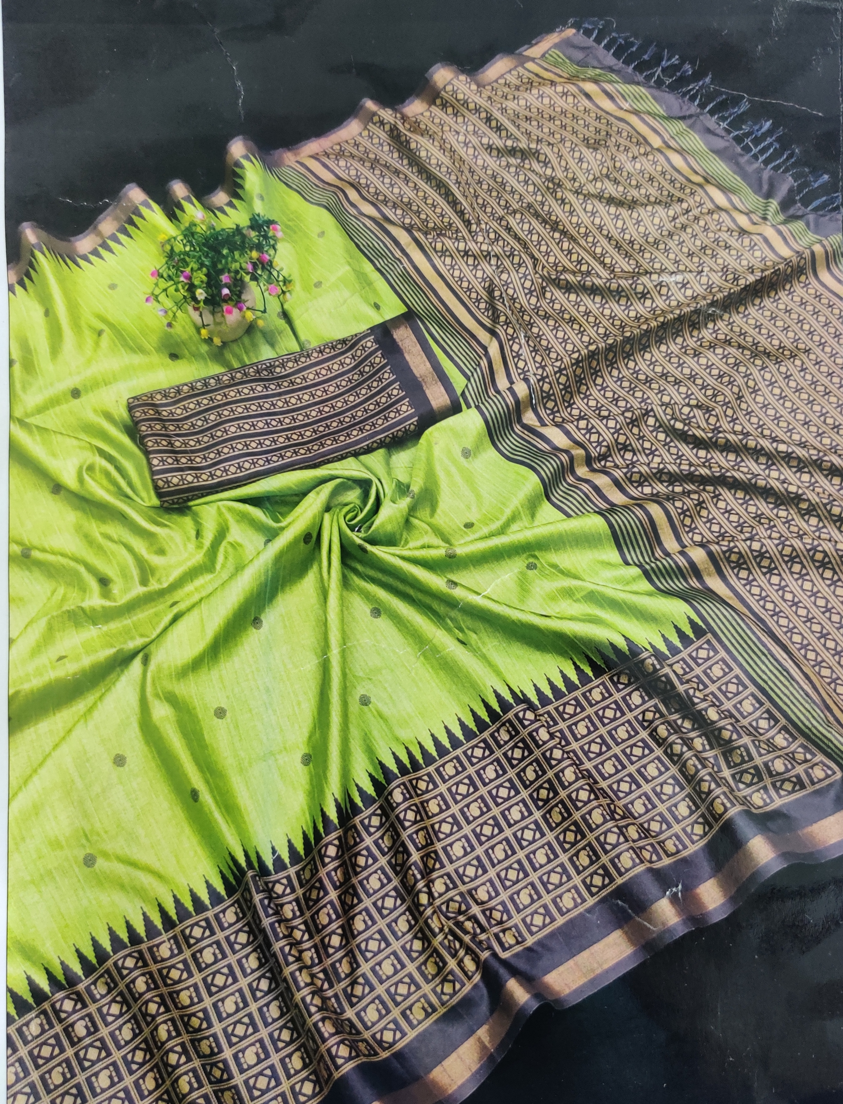 Gori Silk Saree – Soft Smooth Body with Woven Butta Work & Contrast Rich Pallu