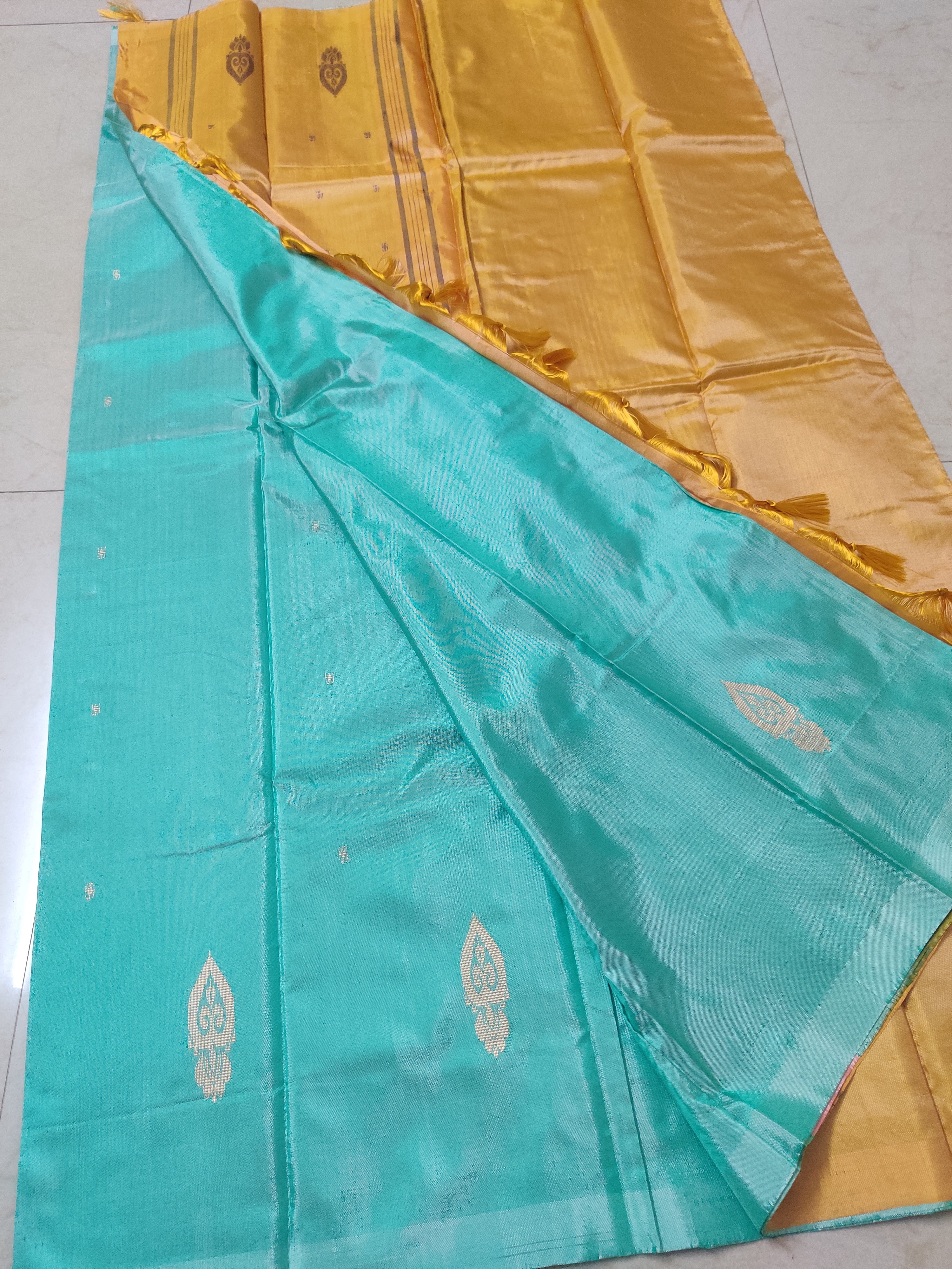 Banana Pith Saree (Vazhainar Saree) – Charcoal Grey Body with Yellow Temple Motif