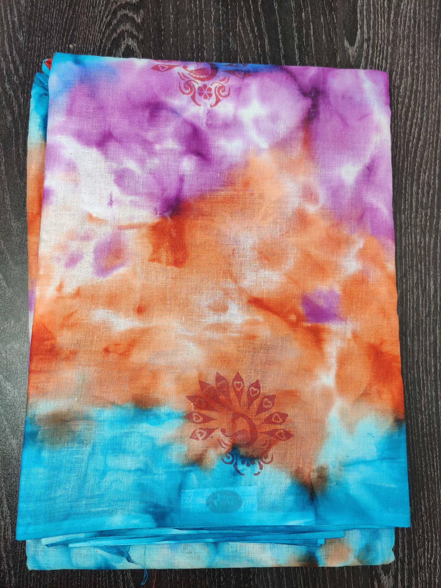 Pure Cotton Multicolour Tie-Dye Saree with Elegant Peacock Motif