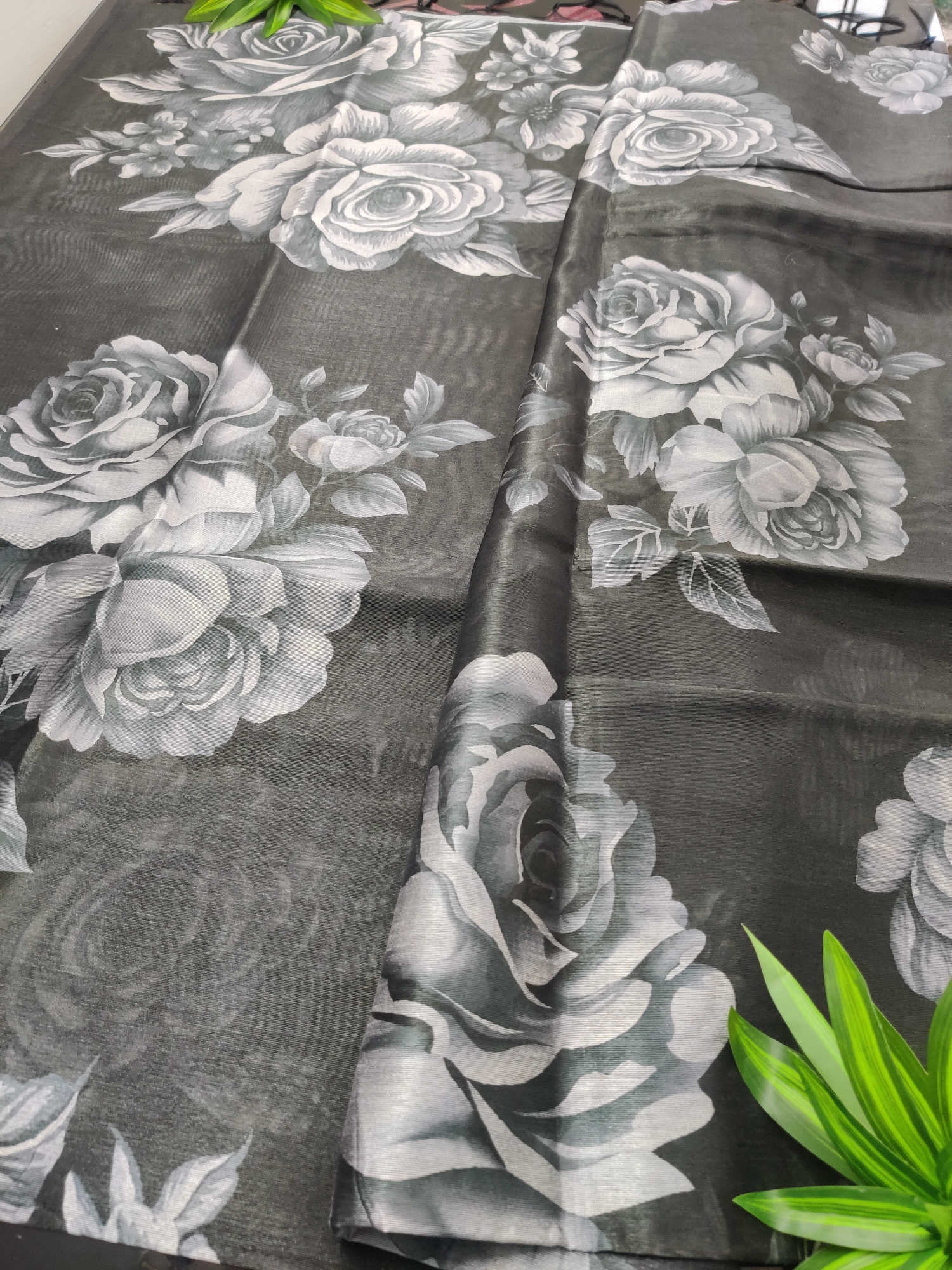 Elegant Grey Floral Daily Wear Fancy Saree – Classic Rose Print Body with Striped Pallu & Designer Blouse
