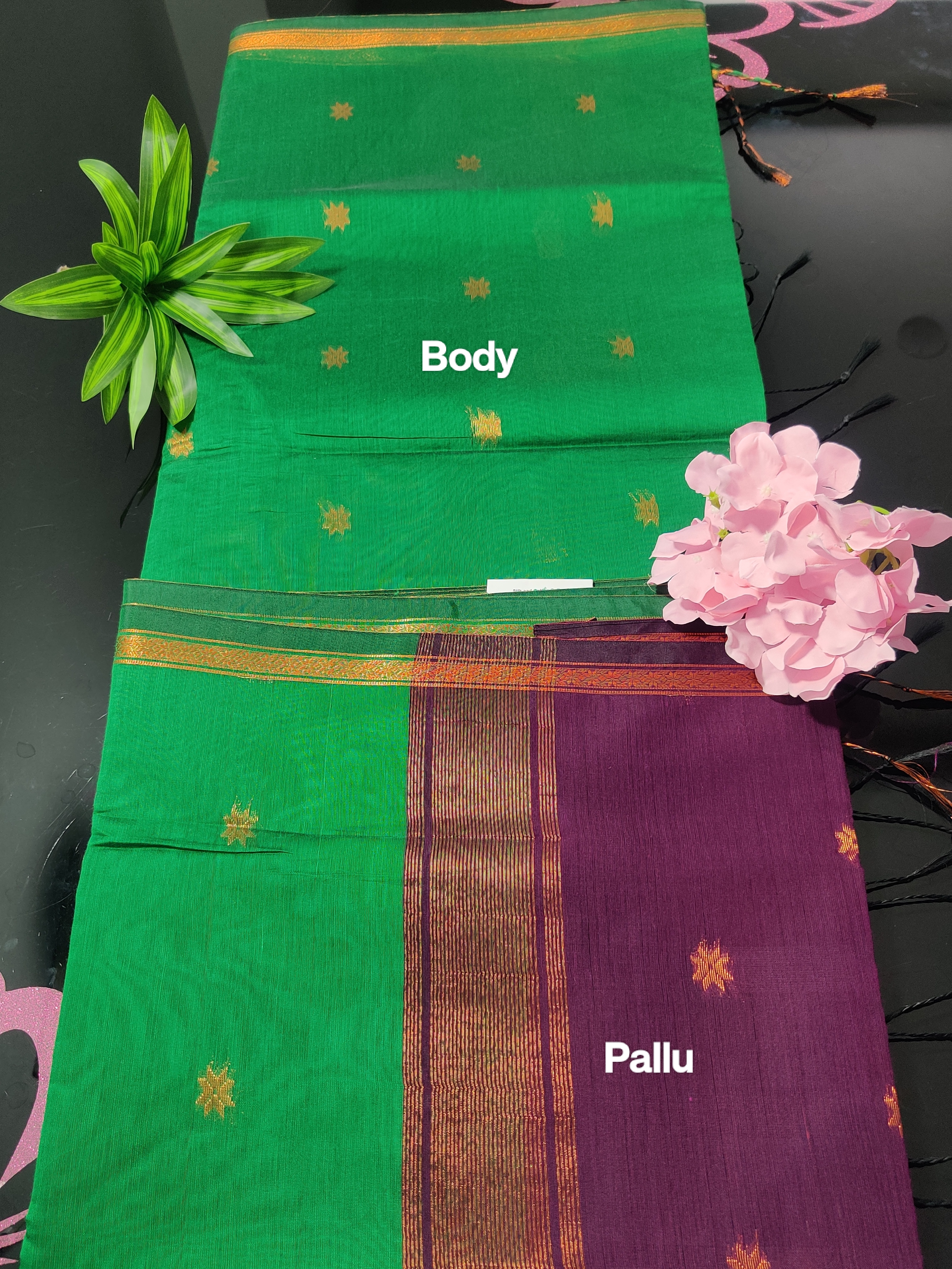 Maheshwari Silk Cotton Saree – Green Body with Purple Pallu & Golden Zari Border