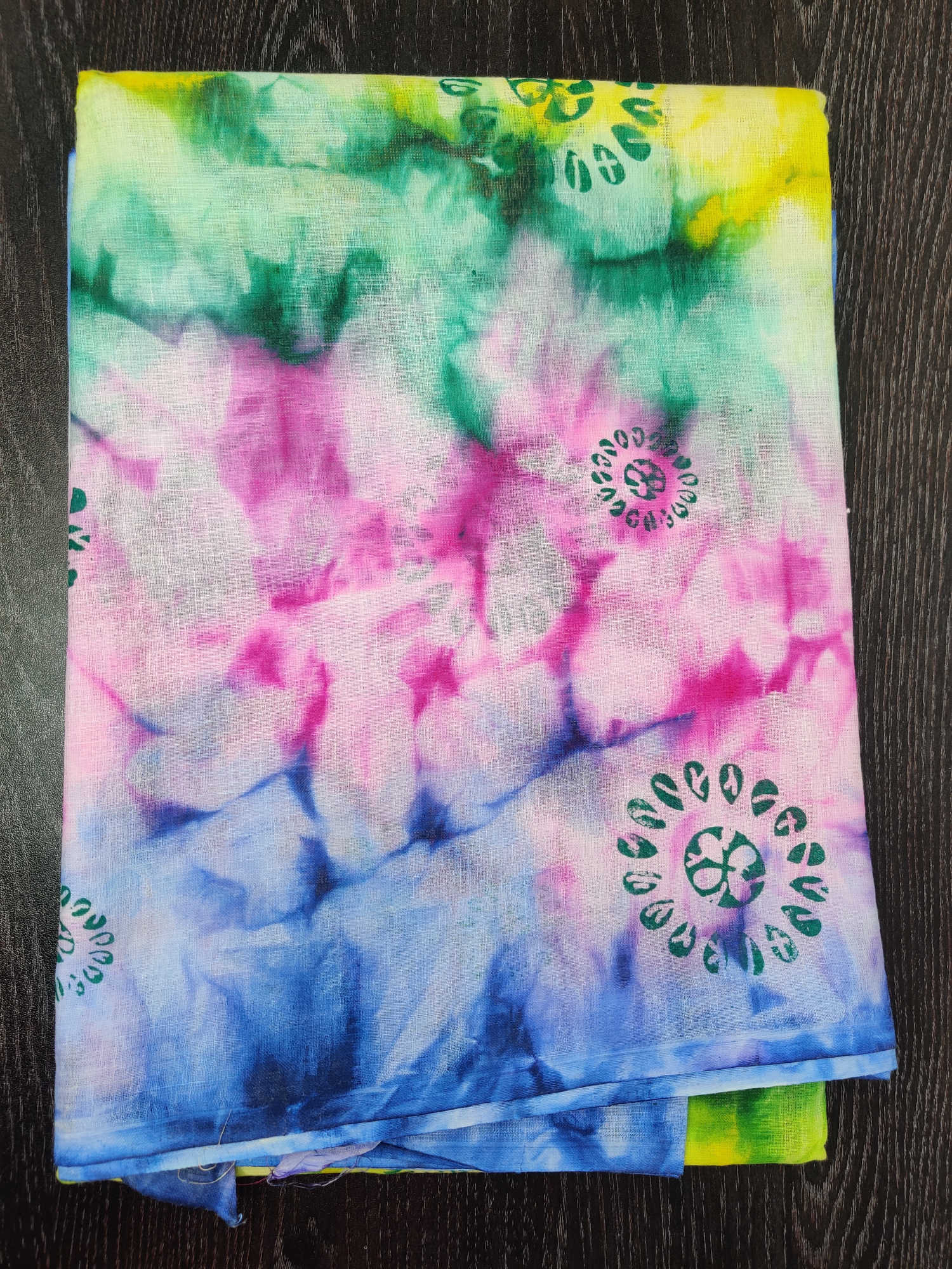 Pure Cotton Multi-Color Tie-Dye Saree with Circular Motif Accents