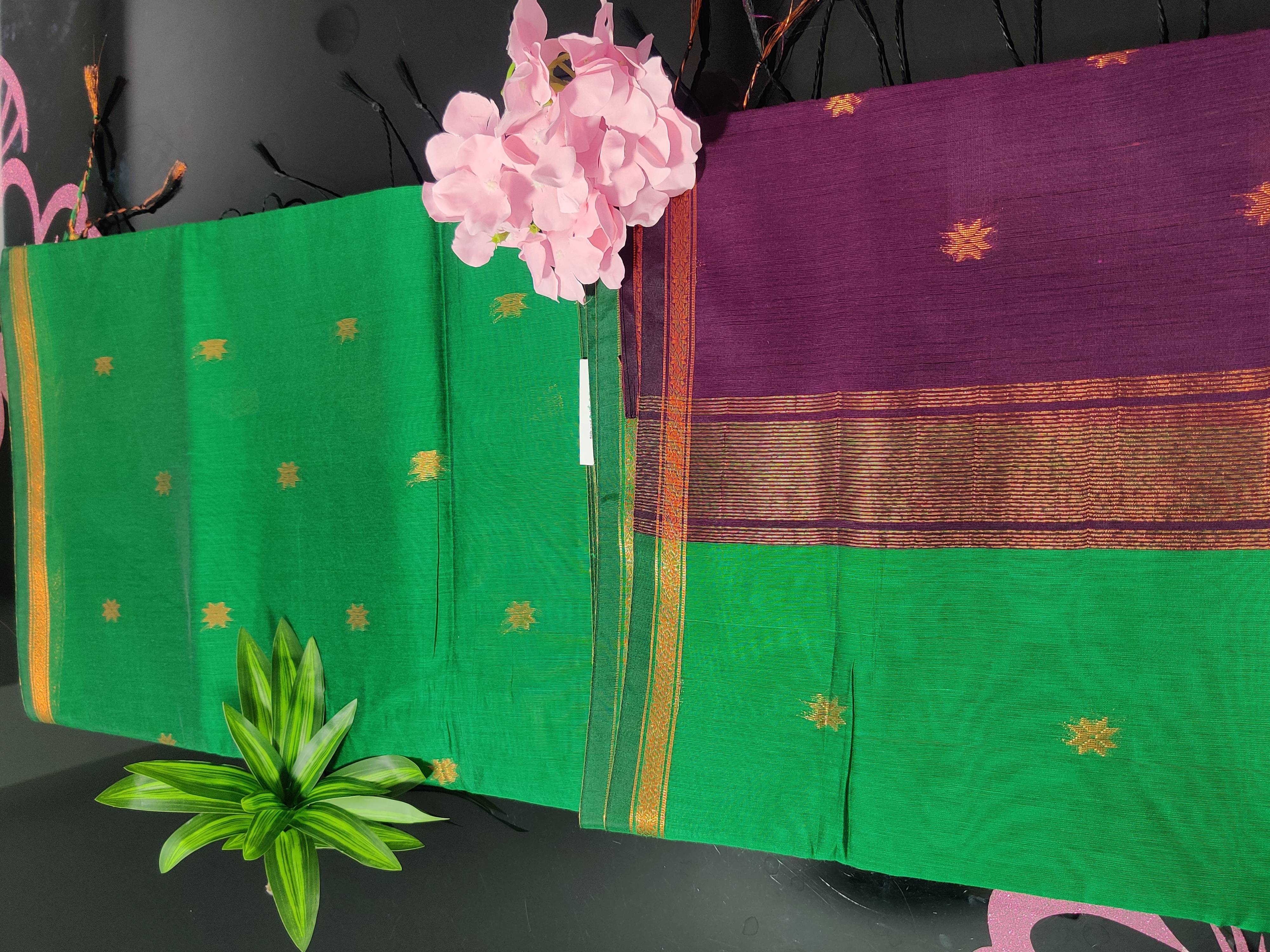 Maheshwari Silk Cotton Saree – Green Body with Purple Pallu & Golden Zari Border