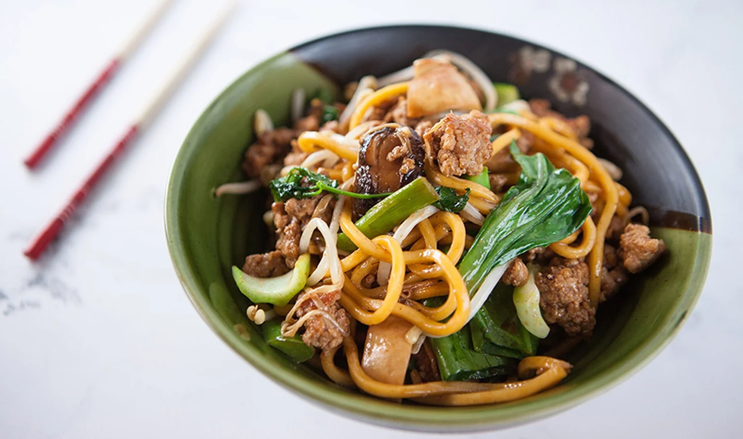 Hakka Noodles (1ltr) - Pork Mixed