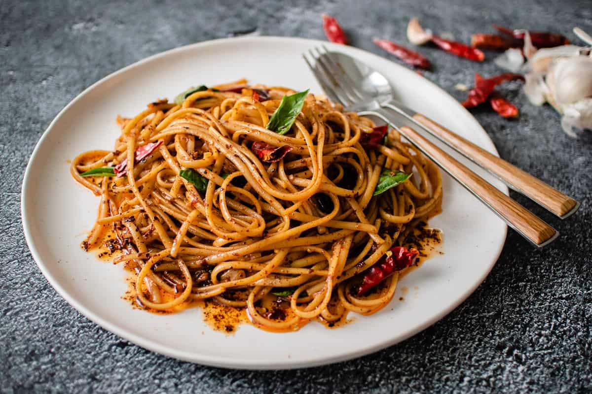 Chili Garlic Noodles (1ltr) - Chicken