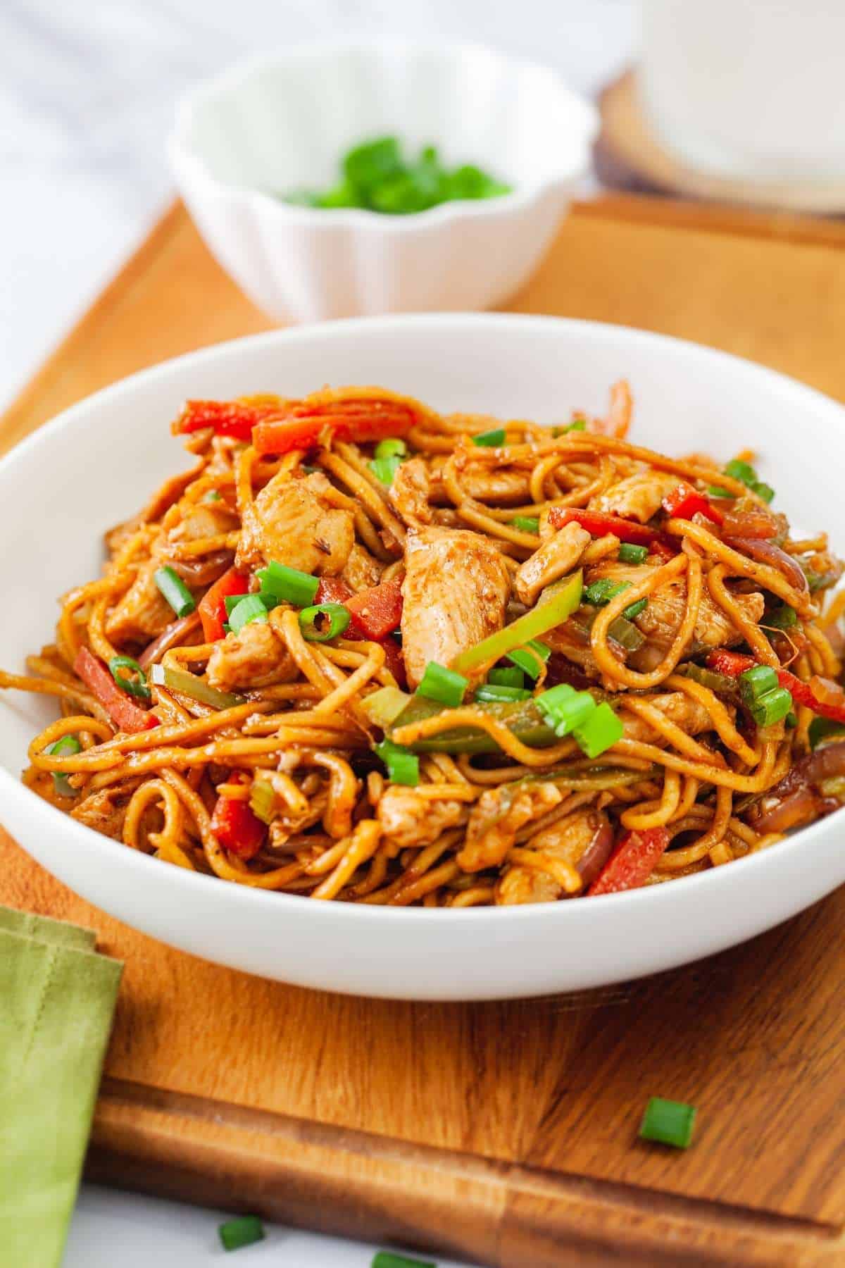 Hakka Noodles (1ltr) - Chicken