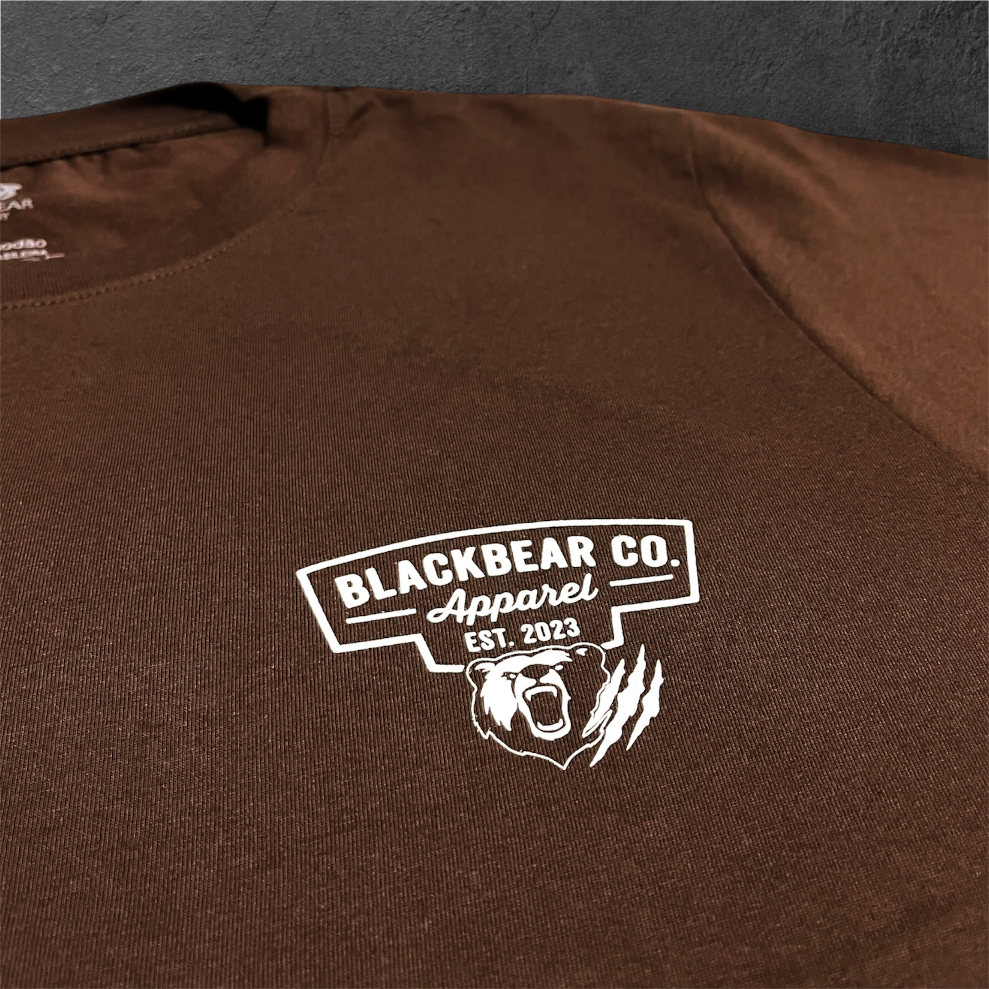 Camiseta Minimalista Marrom