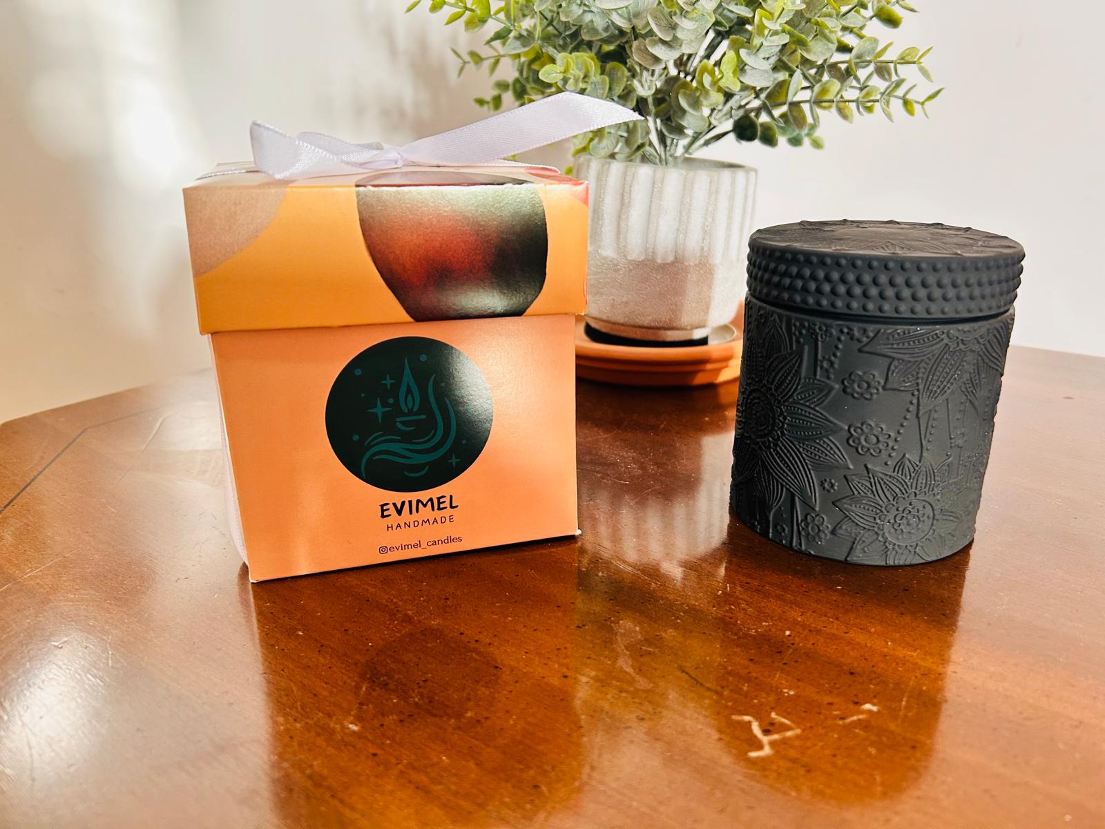 Elegant Handmade Candle Vanilla & Coconut