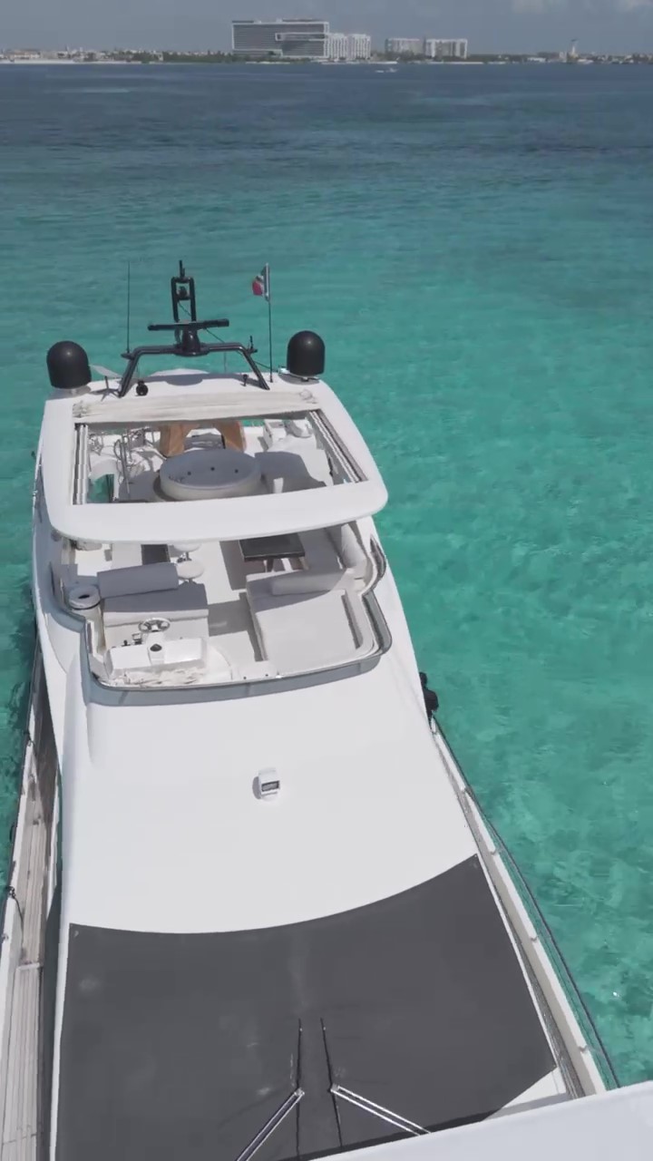 ✨ Azimut 84 ft — “PRIVACY”