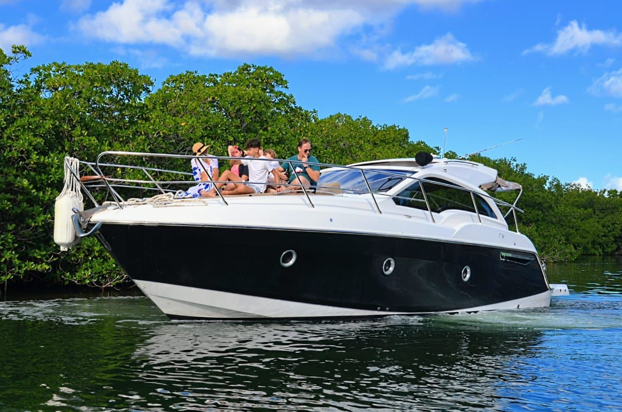 ✨ Cessa Marine — 35 ft Yacht Experience