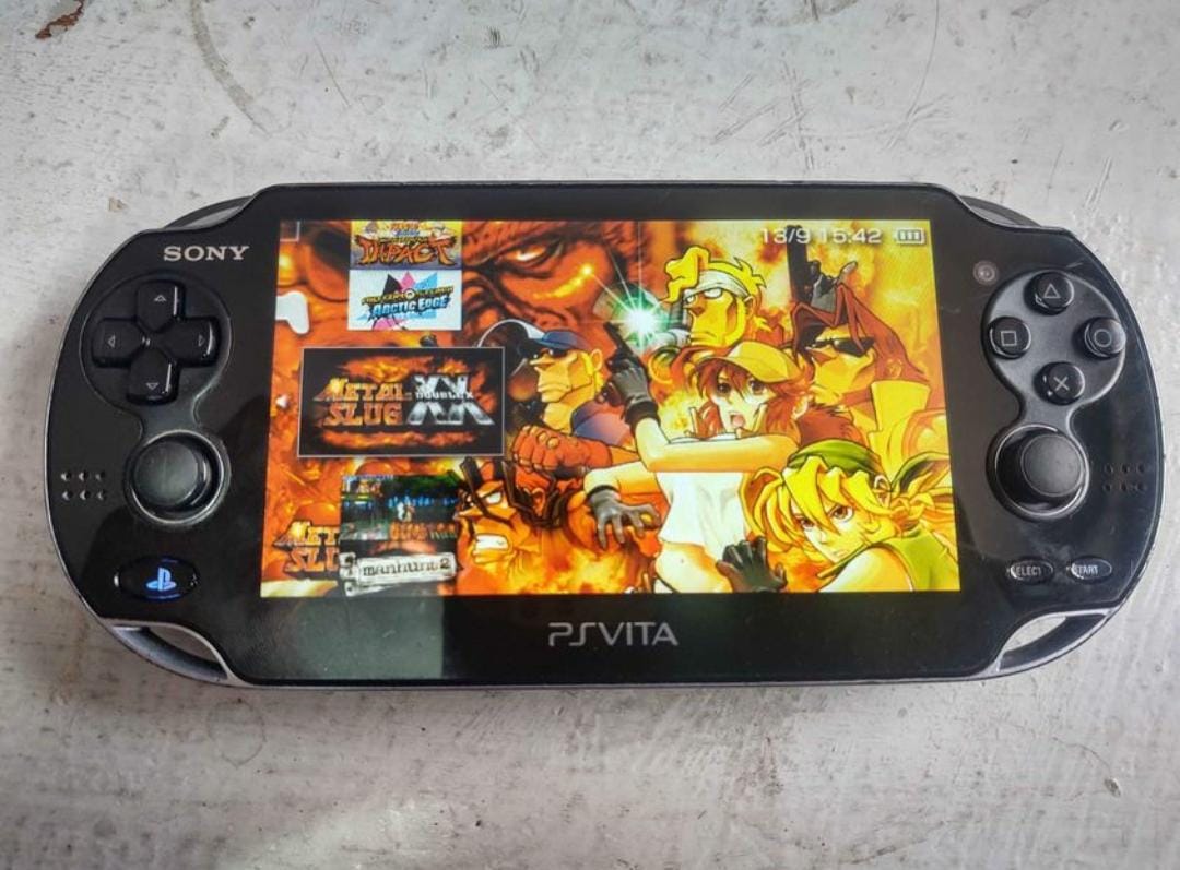 PlayStation Vita FAT Seminueva – Edición Completa
