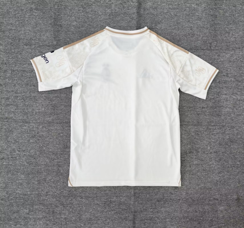 Camiseta visitante Nottingham Forest 2025/2026