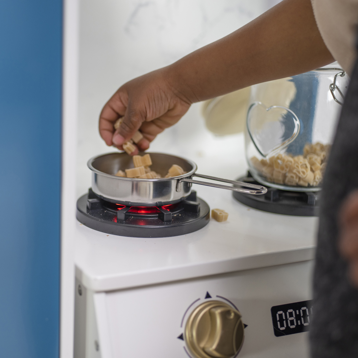Plum Bakehouse Traditional Wooden Kitchen with Fridge