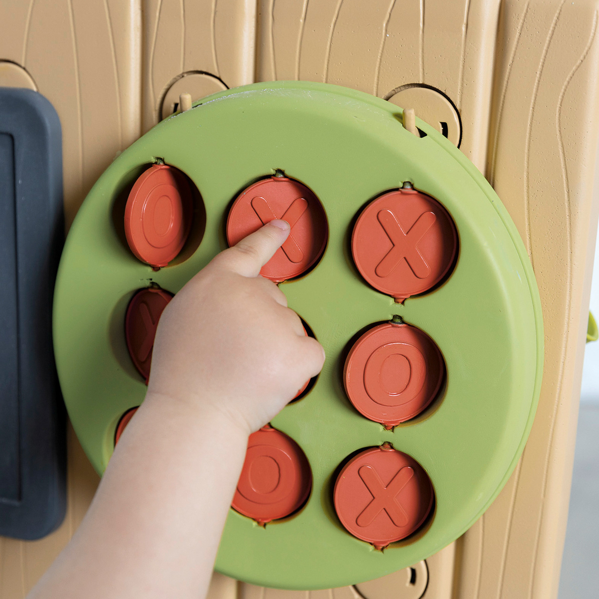 Smoby Life Activity Wall Garden Toy