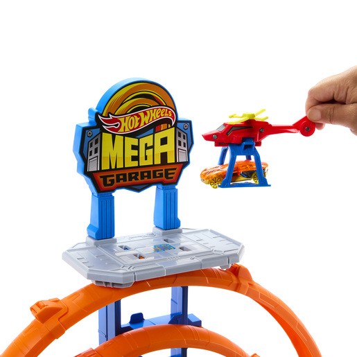 Hot Wheels Mega Loop Garage Playset