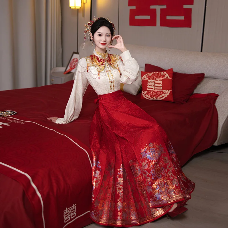 Traditional Chinese Wedding Dress