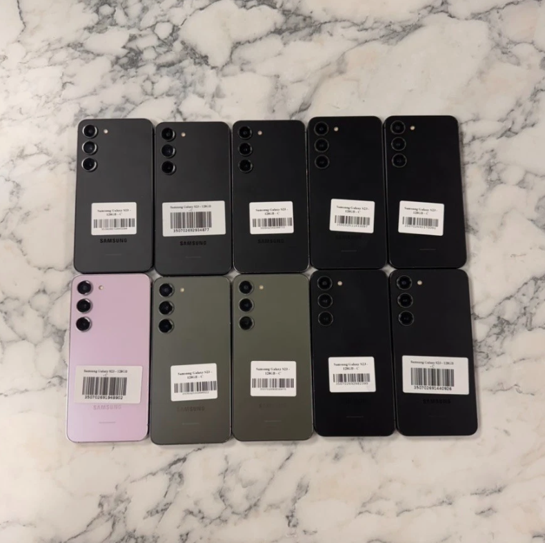 Lot de 10 Samsung S23, 128 Go / SM-S911W