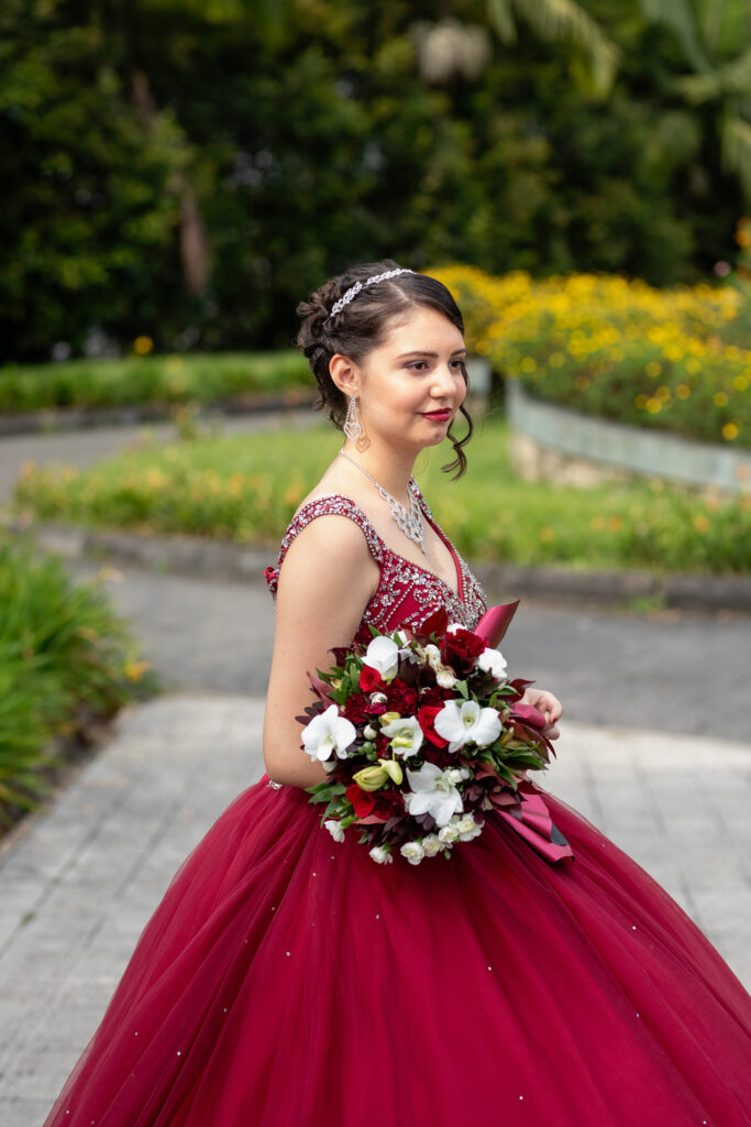 3 HORAS ( SE ENTREGA TODAS LAS FOTOS CON RETOQUE BASICO PROFESIONAL