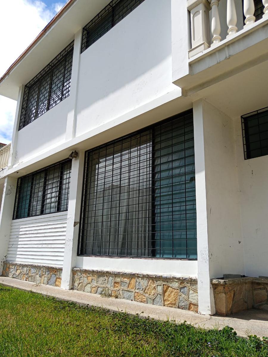 Venta Quinta La California Norte. Municipio Sucre 