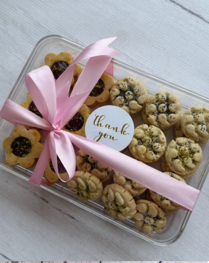 Assorted Flower-Shaped Cookies Gift Box