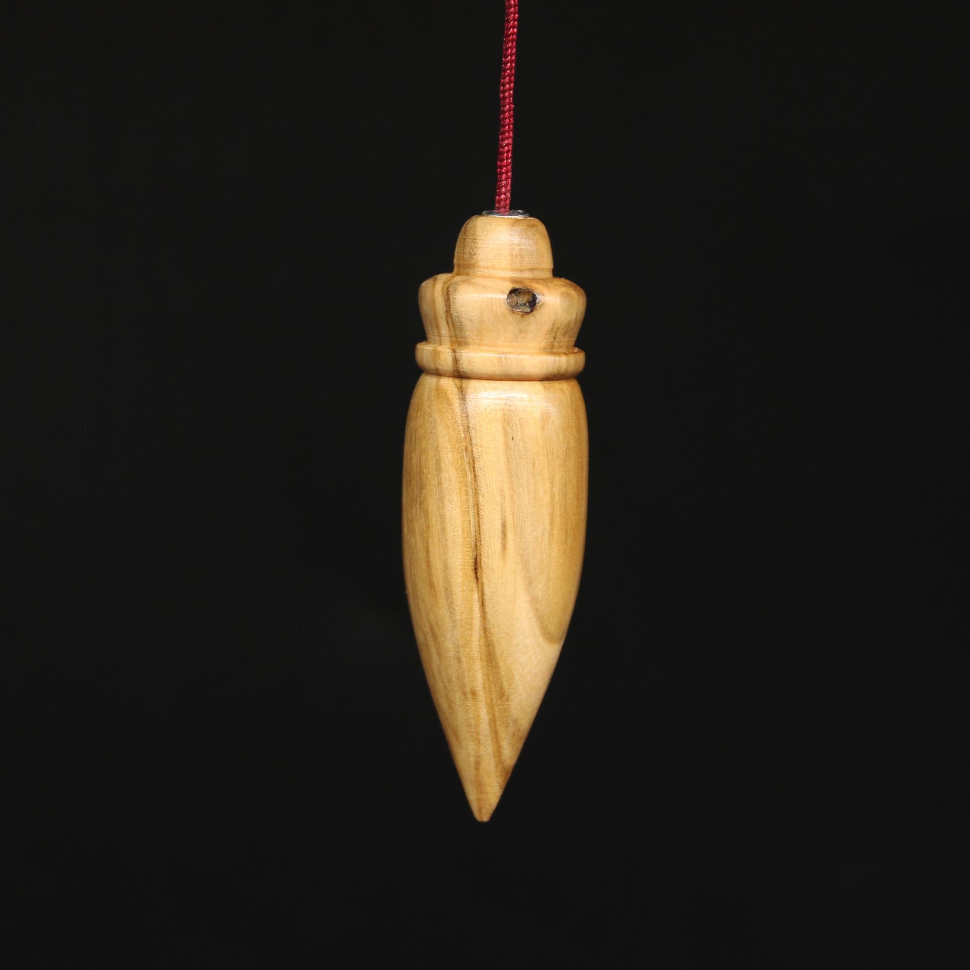 Pendule en bois d'olivier G16