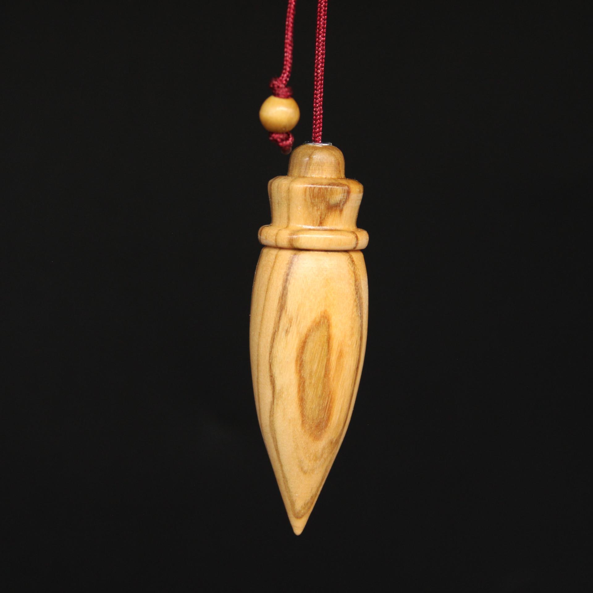 Pendule en bois d'olivier G15