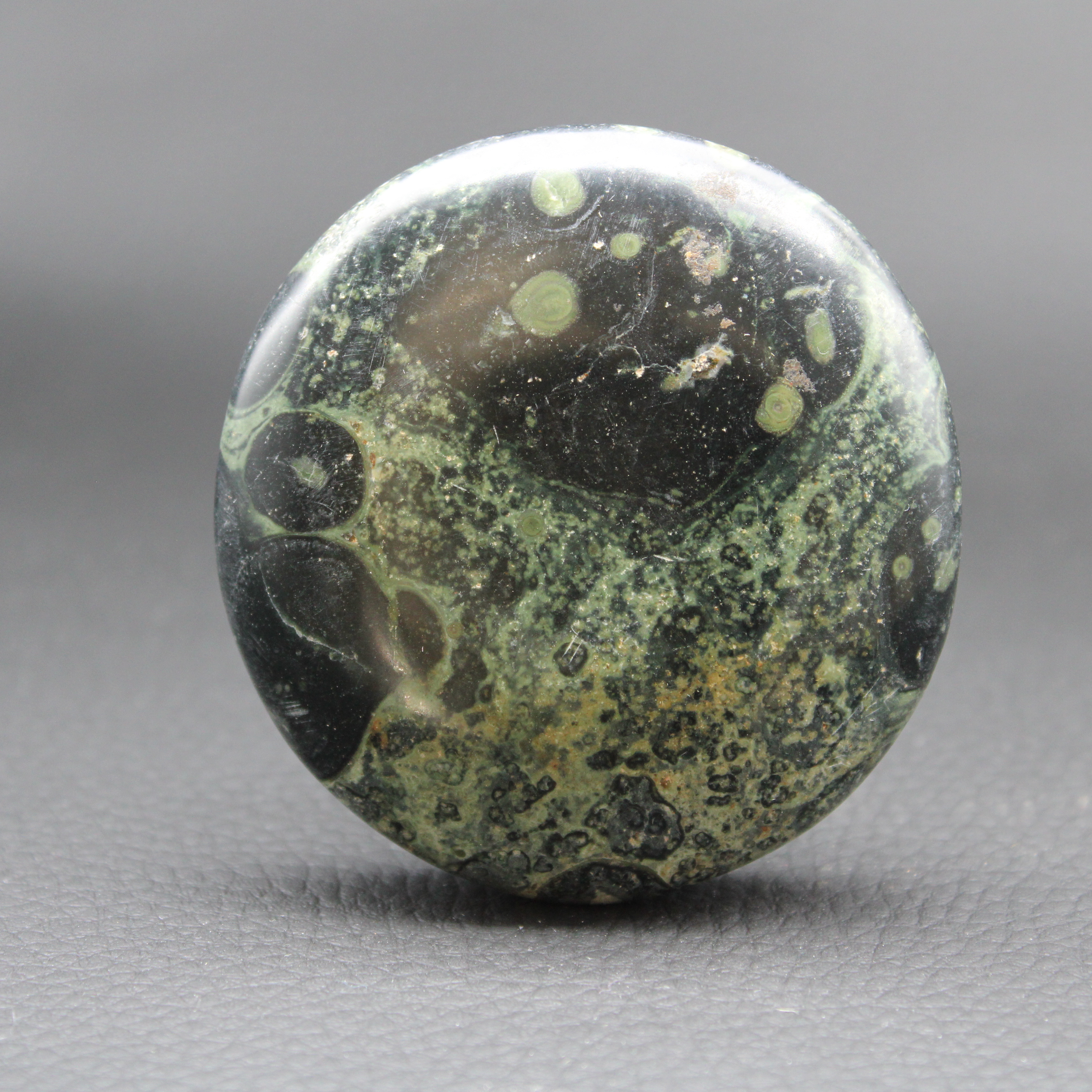 Galet Jaspe Kambaba de Madagascar