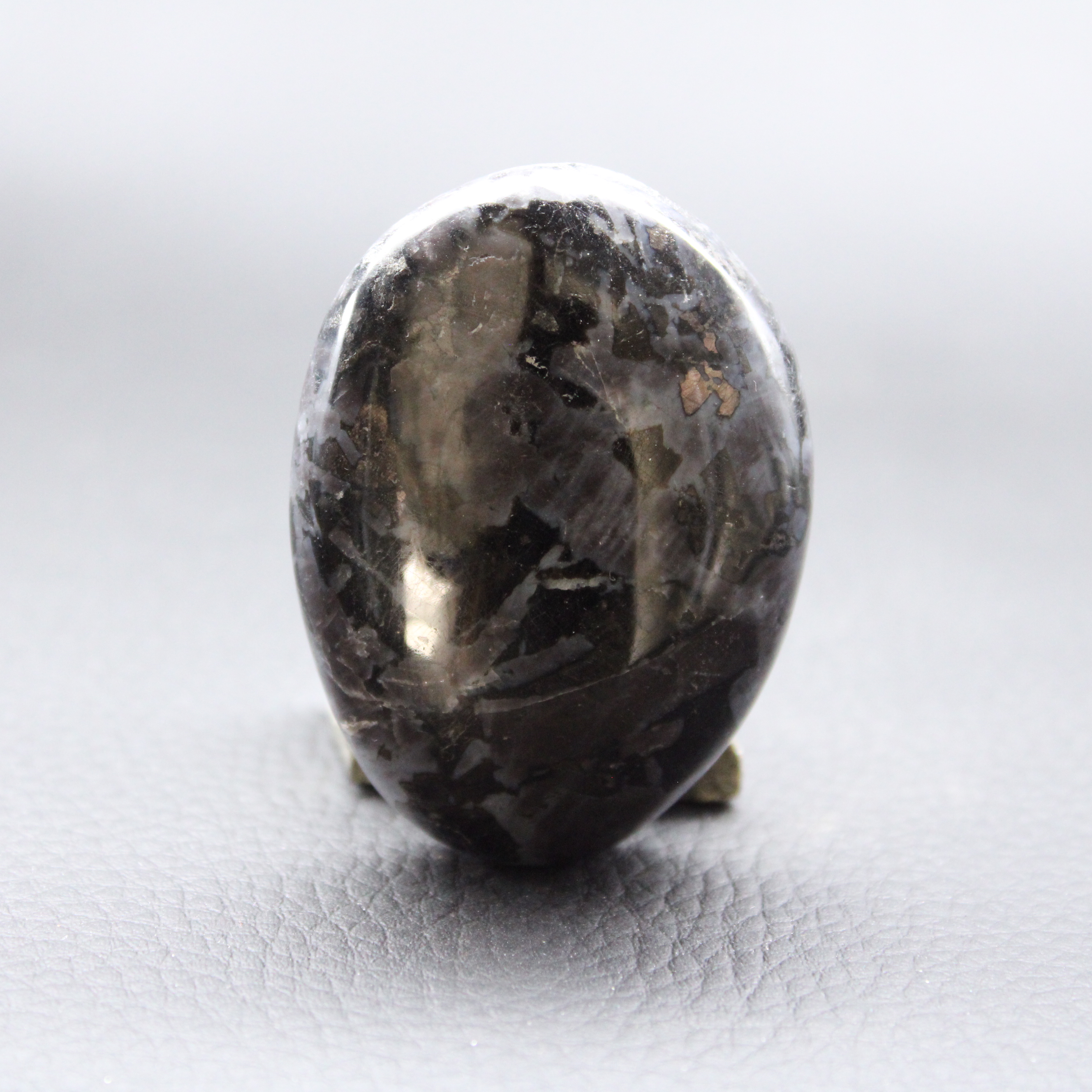 Galet Gabbro de Madagascar (Merlinite Mystique)