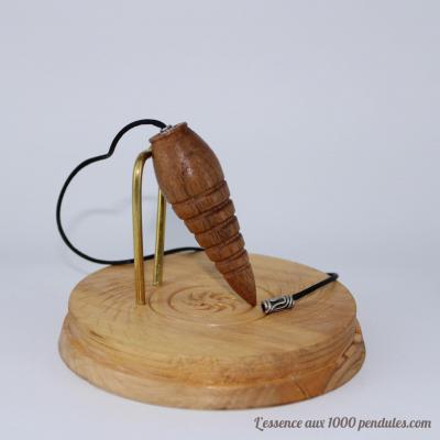 Pendule égyptien en bois exotique B25