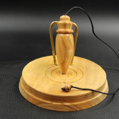 Pendule en bois d'olivier B99