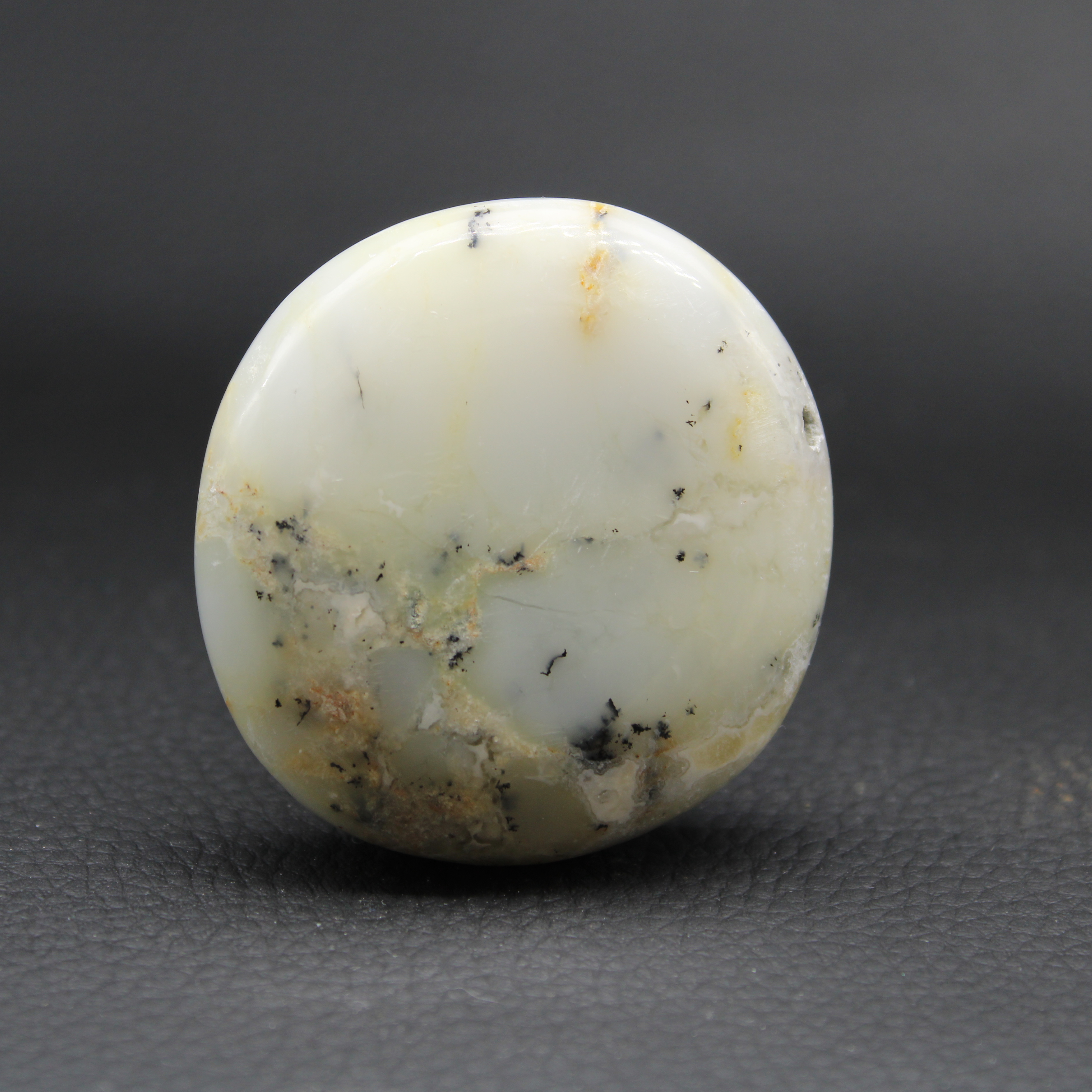 Galet Opale Dendritique de Madagascar (Merlinite)