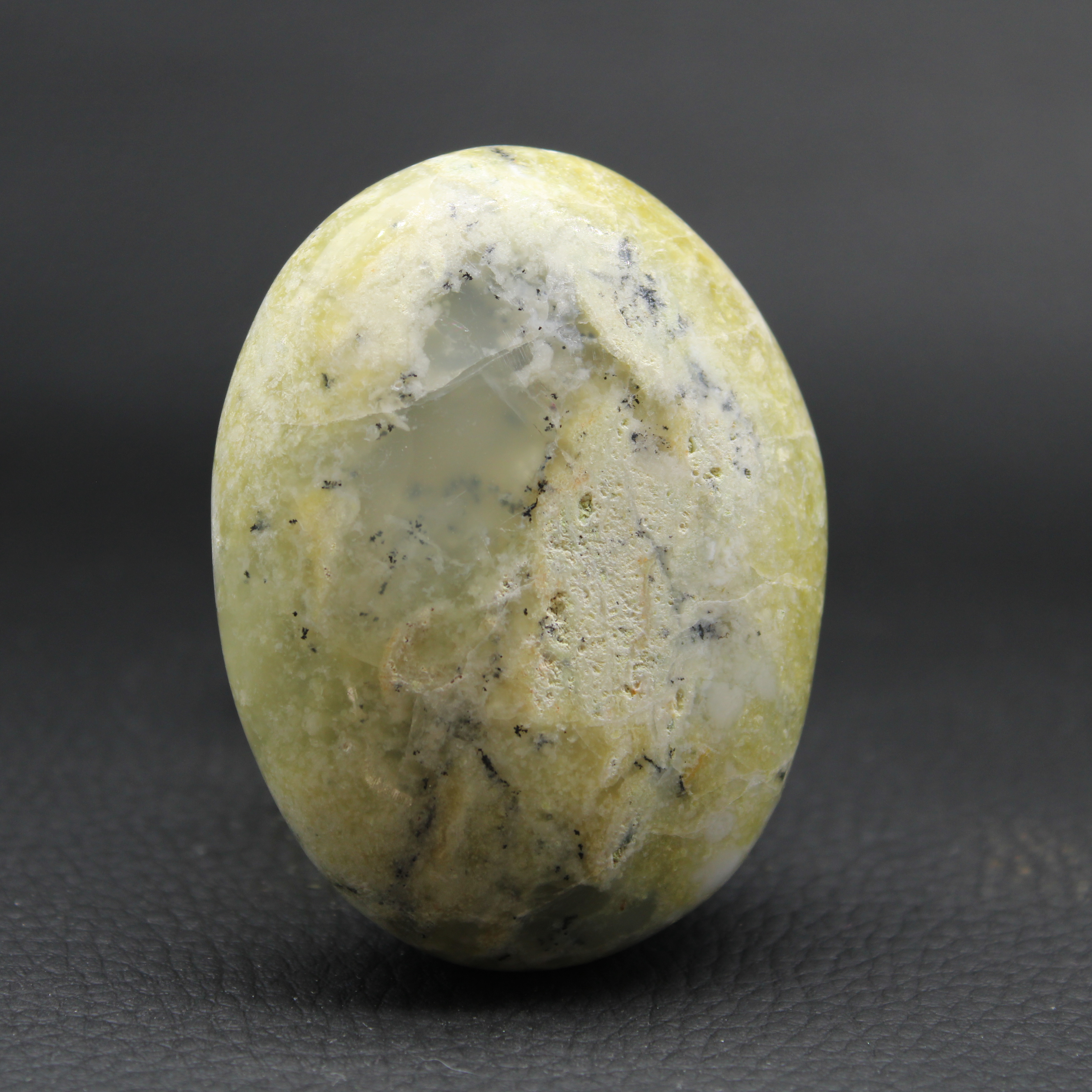 Galet Opale Dendritique de Madagascar (Merlinite)