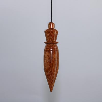 Pendule égyptien en bois de Chacate Rouge H50