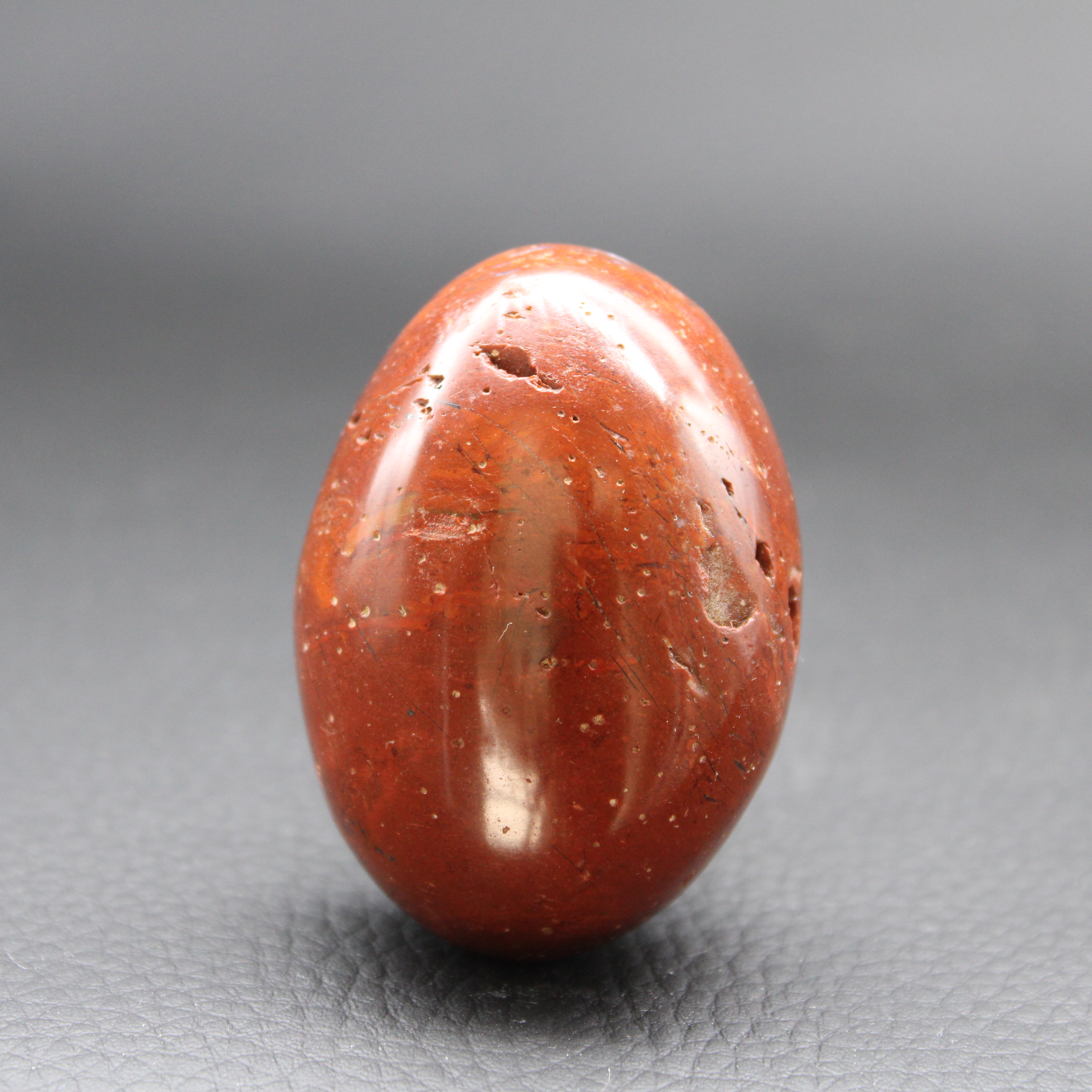 Galet Jaspe Rouge de Madagascar