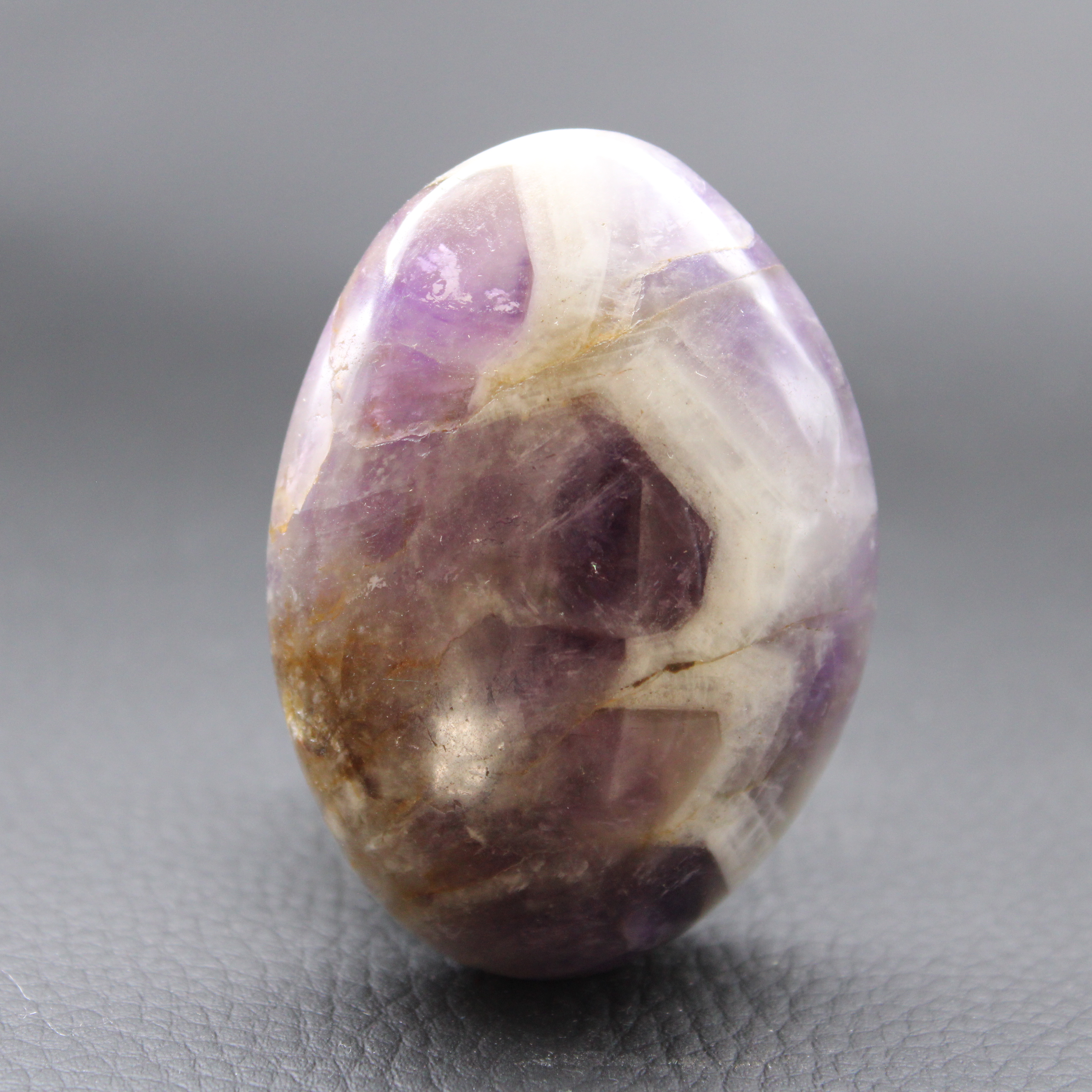 Galet Améthyste Chevron de Madagascar