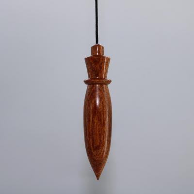 Pendule égyptien en bois de Chacate Rouge H52