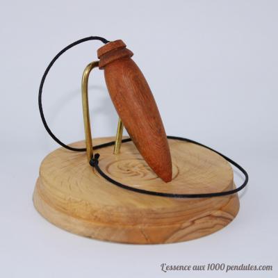 Pendule égyptien en bois exotique B22