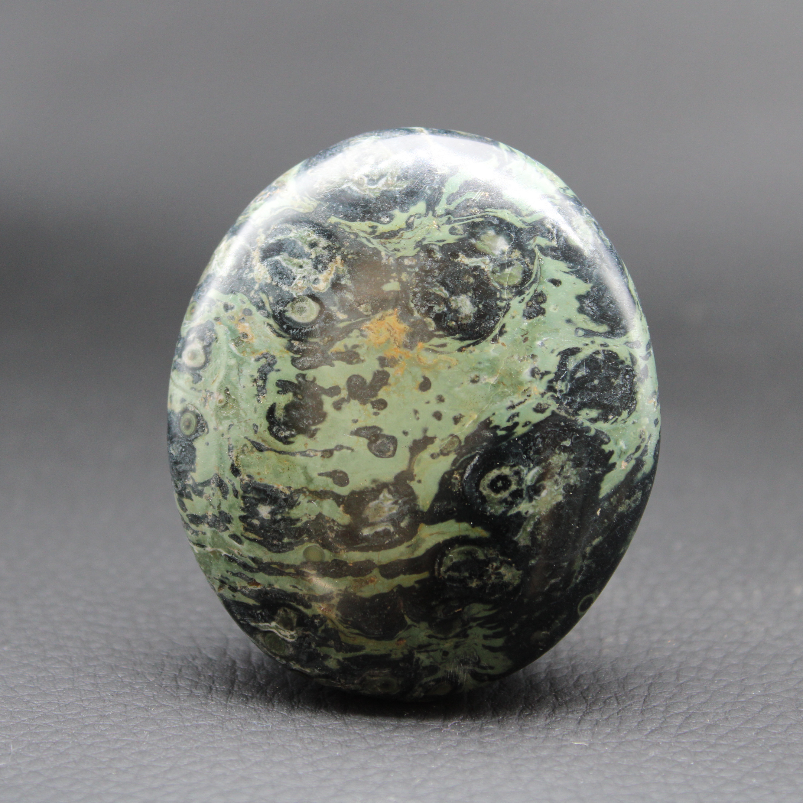 Galet Jaspe Kambaba de Madagascar