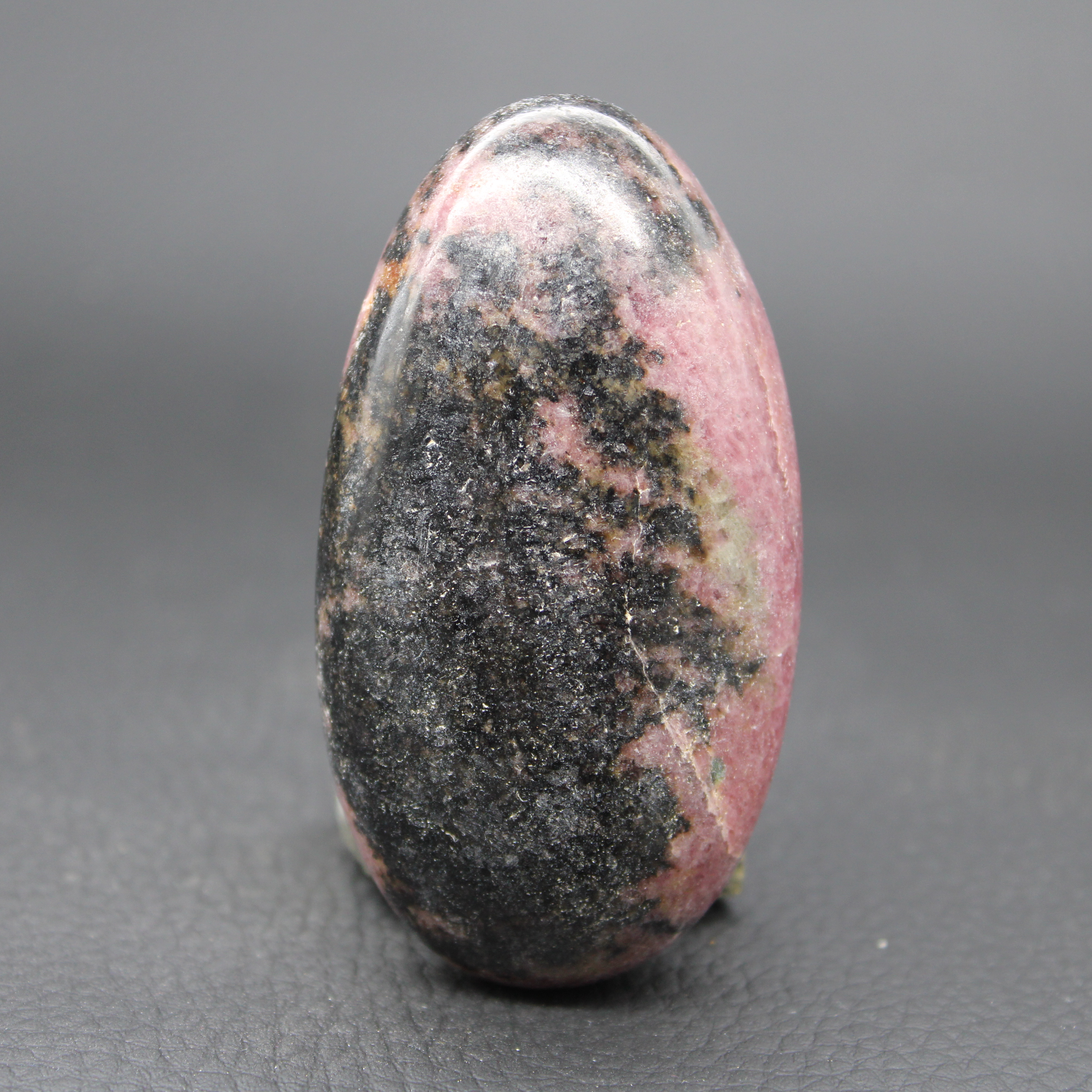 Galet Rhodonite Poli de Madagascar