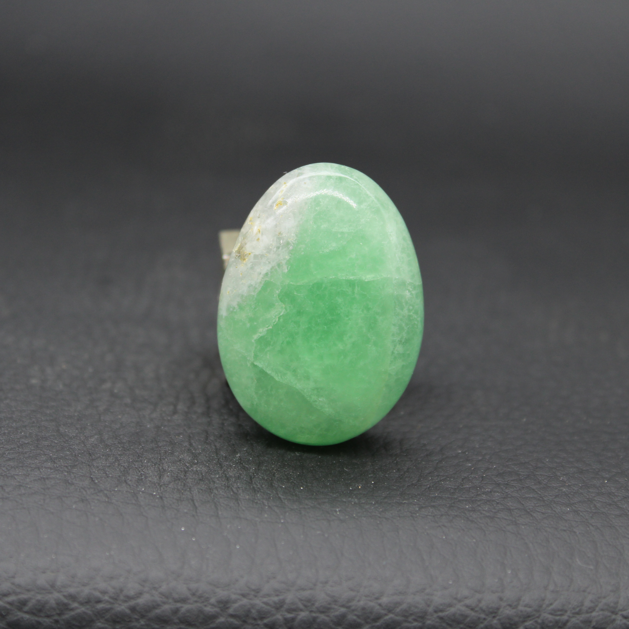 Galet Fluorite de Madagascar