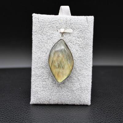 Pendentif en Labradorite E99