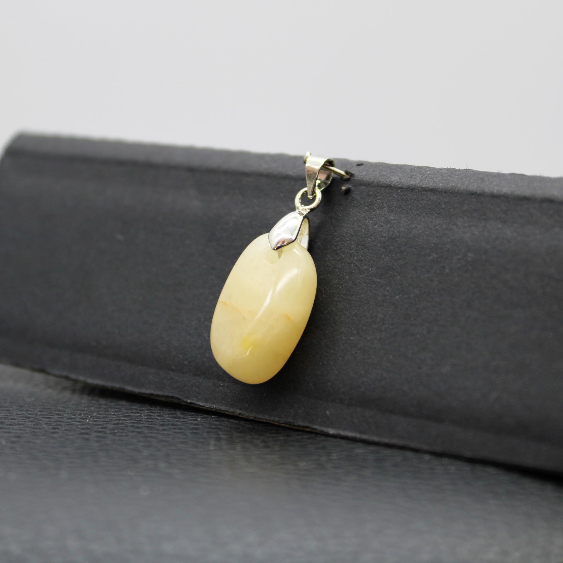 Pendentif en Calcite E87