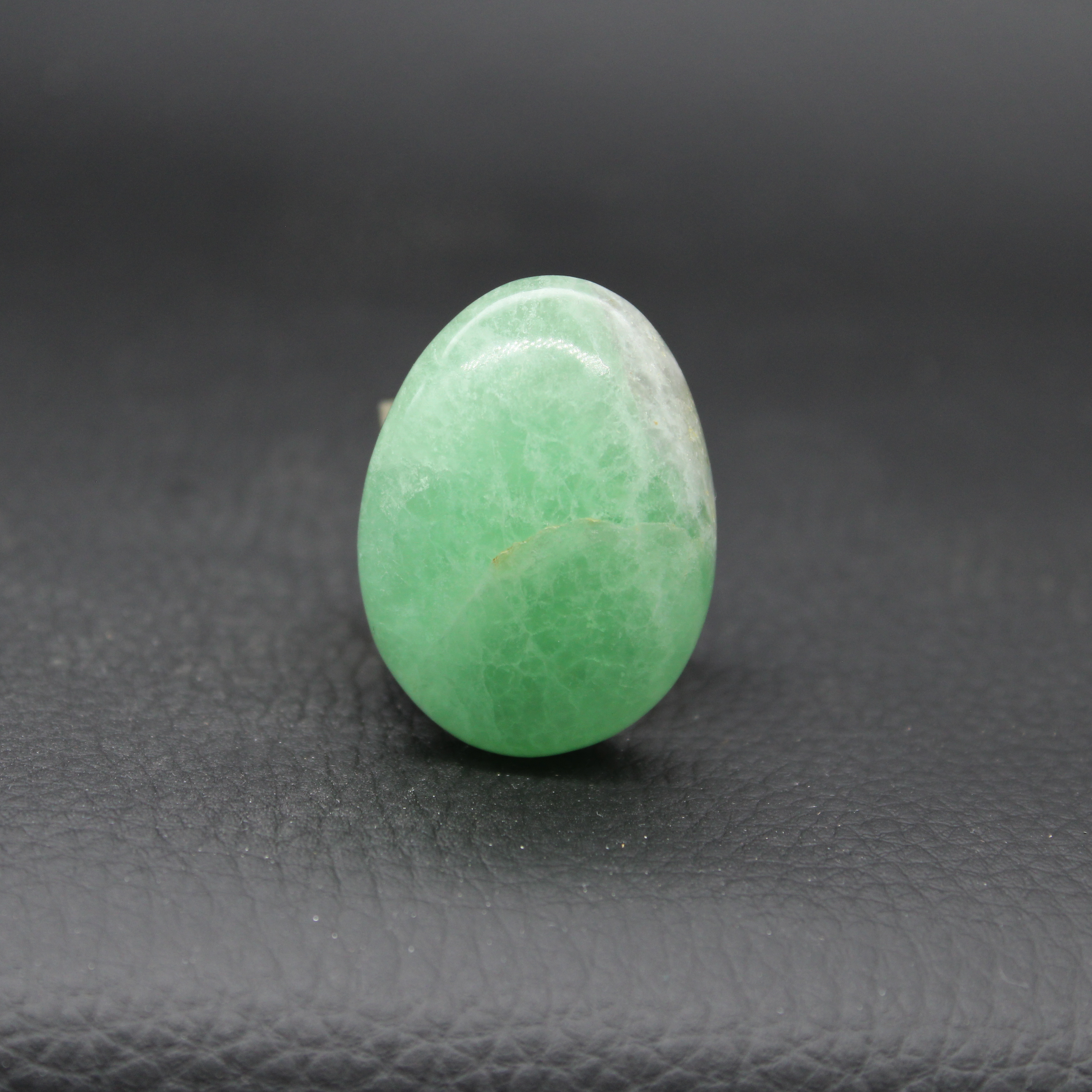 Galet Fluorite de Madagascar