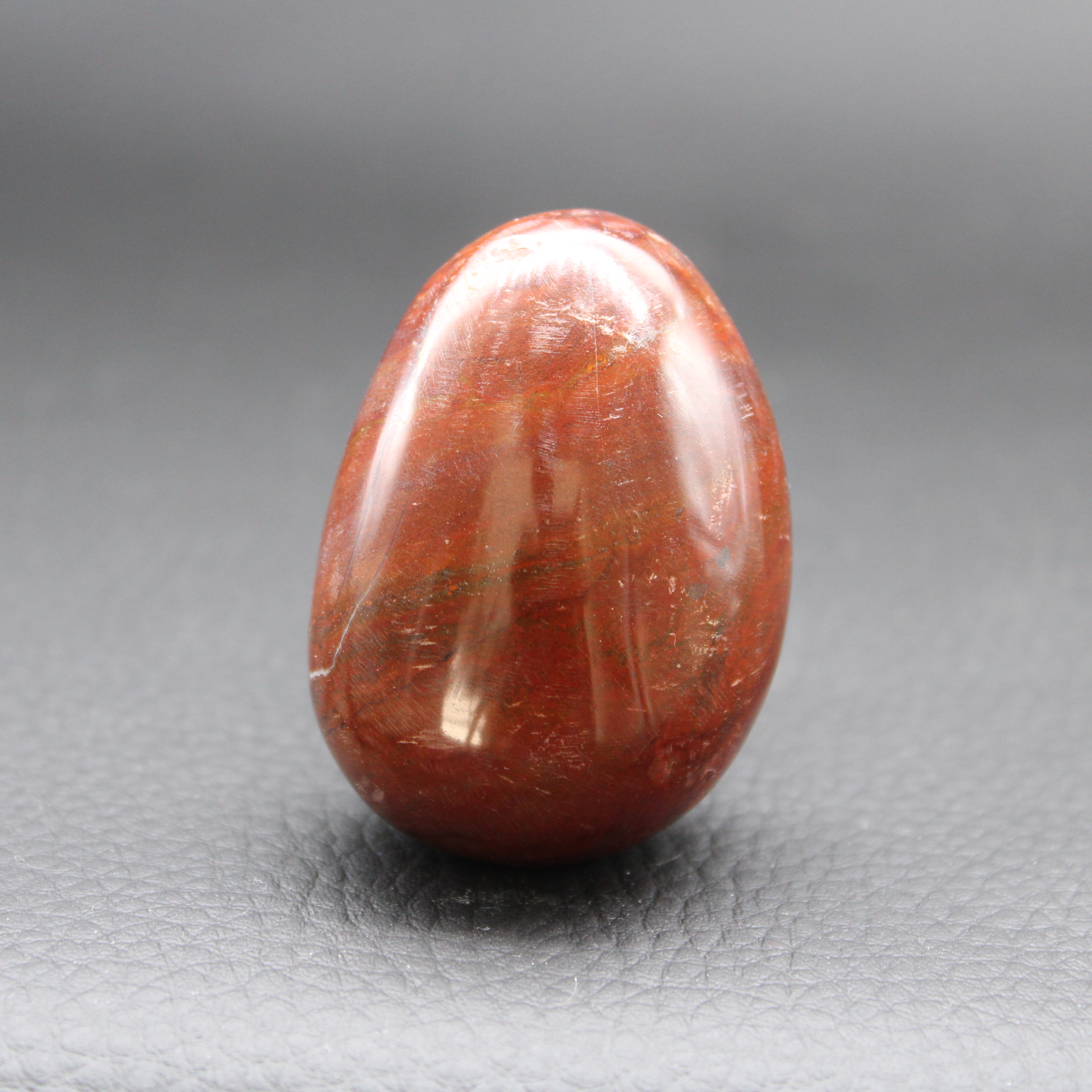 Galet Jaspe Rouge de Madagascar