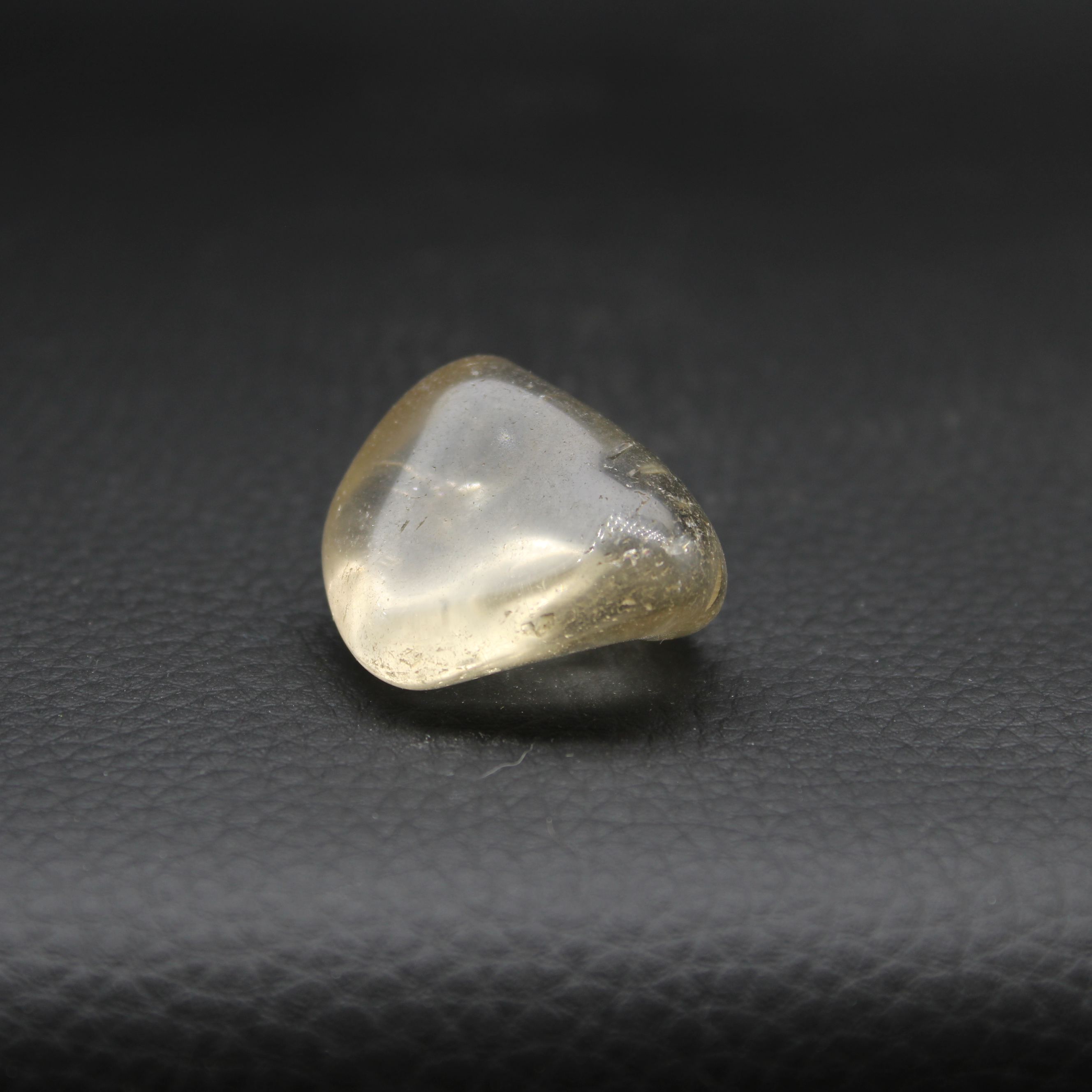 Galet Citrine Naturelle de Madagascar