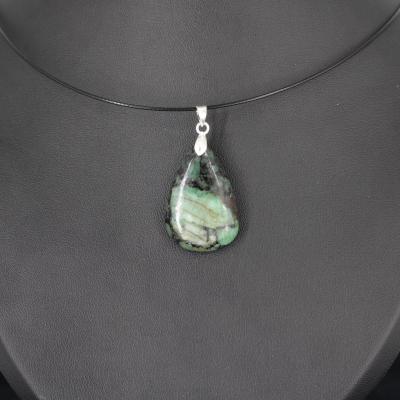 Pendentif en Emeraude M09