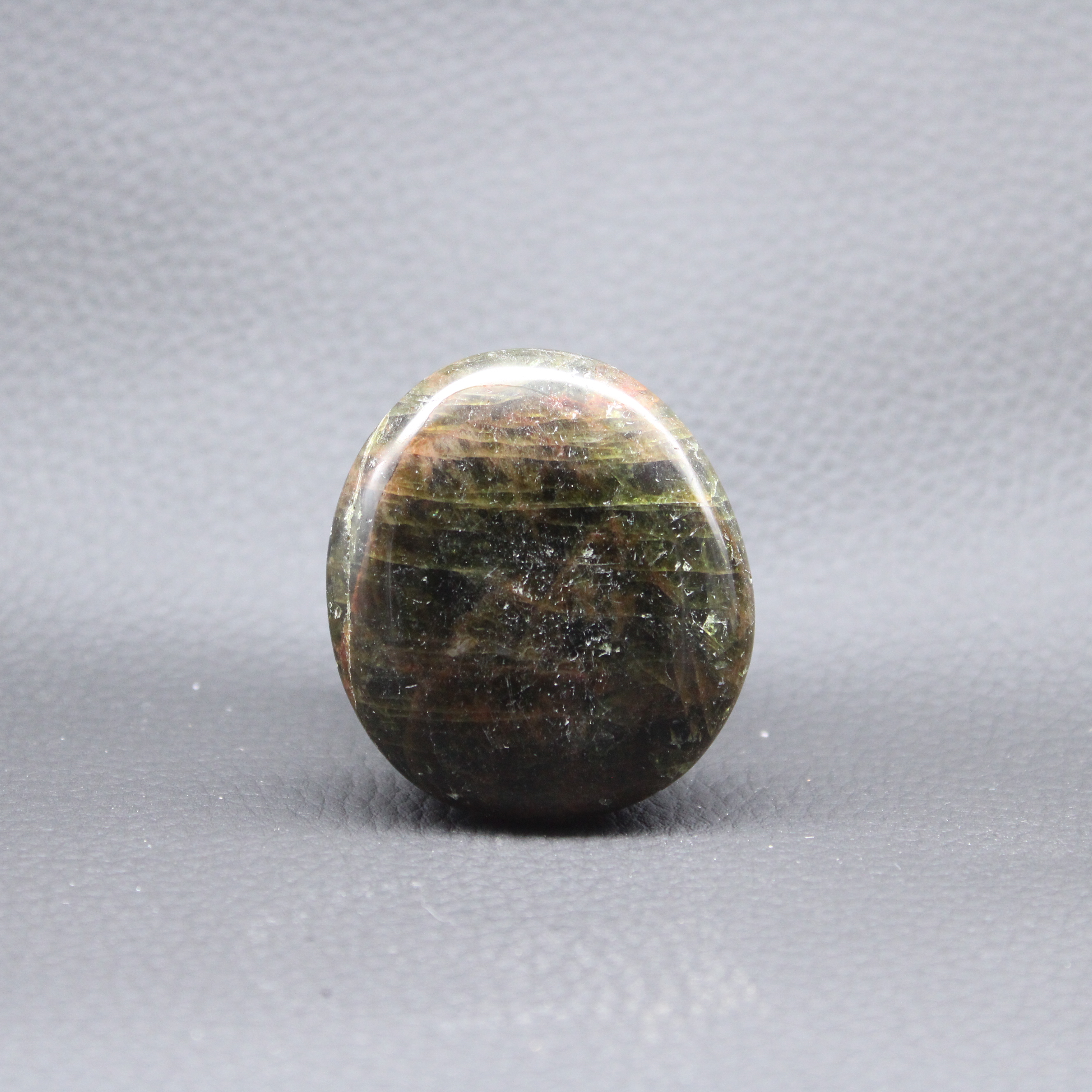 Galet Apatite Verte de Madagascar