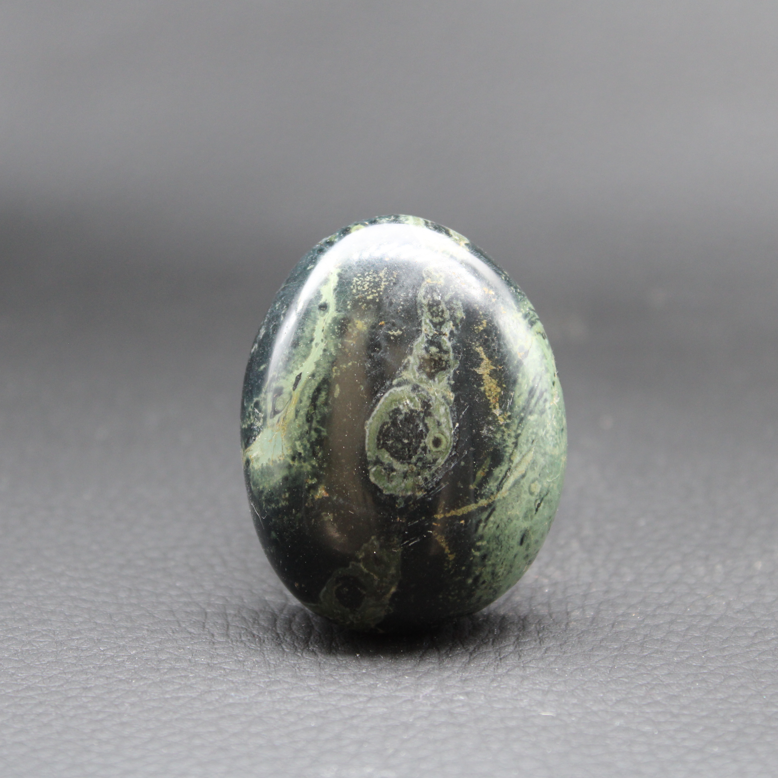 Galet Jaspe Kambaba de Madagascar