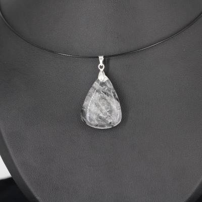 Pendentif en Quartz avec inclusion de Tourmaline M04